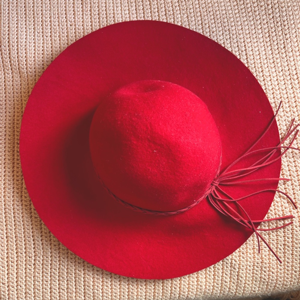 Red wool hat vintage